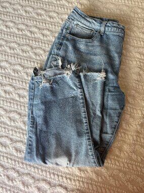 High rise deconstructed hem - straight leg jeans